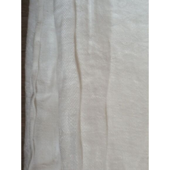 Elegant semi-sheer white linen tablecloth 63"X80" Flaw - tiny repair - Picture 2 of 4
